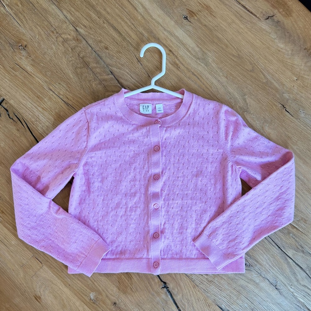 GAP. Size L (girls). Pink button up cardigan. Mint condition.